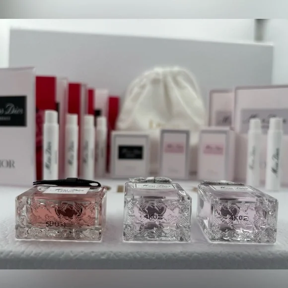 NWT Dior Miss Dior Essence Blooming Bouquet deluxe gift 10pcs travel bundle - Picture 4 of 7